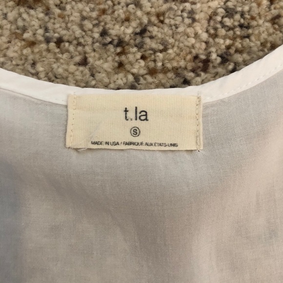 ANTHRO Button Down Tank - Picture 3 of 4